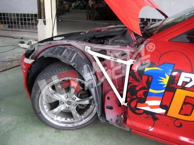 Rozpórka przedniego kielicha (Fender Brackets) Ultra Racing Mazda RX8