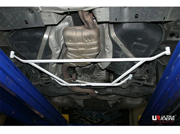 Rozpórka tylna dolna (Rear Lower Bar) (3249) Ultra Racing Volkswagen Passat Cc R36 3.6 4WD 08-17