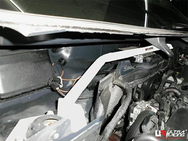 Rozpórka przednia (Front Upper Strut Bar)(3535) Ultra Racing Volkswagen Sharan (TYP 7N) 2.0 TDI 10+