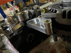 Adapter Pompy Wody z Mocowaniem Alternatora MZR Garage Toyota 1JZ 2 JZ Wyjście AN20