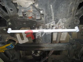 Rozpórka przednia dolna (Front Lower Tiebar) Ultra Racing Suzuki Grand Vitara J20A