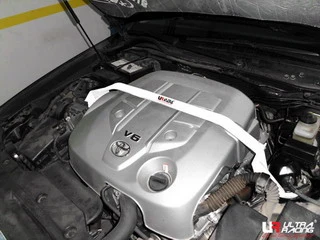 Rozpórka przednia (Front Upper Strut Bar)Ultra Racing Toyota Crown 09+ 3.0 Saloon