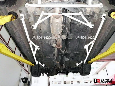 Rozpórka podłogi boczna (Side Floor Bars) 1420 Ultra Racing Mitsubishi EVO X