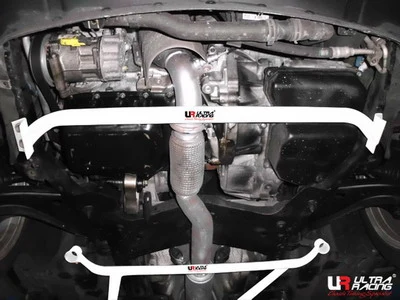 Rozpórka przednia dolna (Front Lower Tiebar) Ultra Racing Mini Cooper S R56 /Clubman