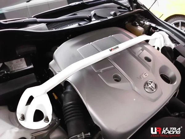 Rozpórka przednia (Front Upper Strut Bar)Ultra Racing Toyota Mark X 09+ 2.5