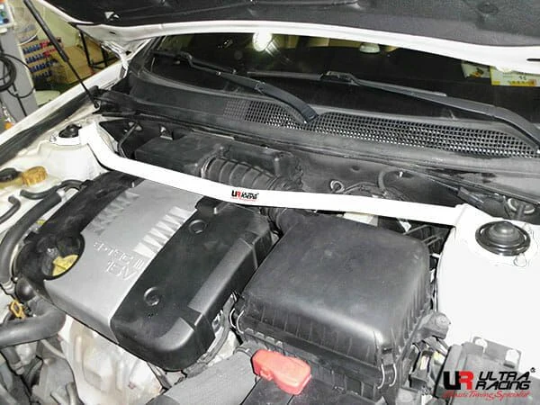 Rozpórka przednia (Front Upper Strut Bar)(3030) Ultra Racing Chevrolet Epica/Tosca 2.0 2WD 07-15