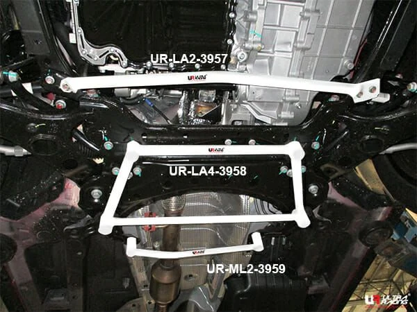 Rozpórka przednia dolna (Front Lower Tiebar) (3957) Ultra Racing Proton X70 1.8T 2WD CBU/CKD 19+