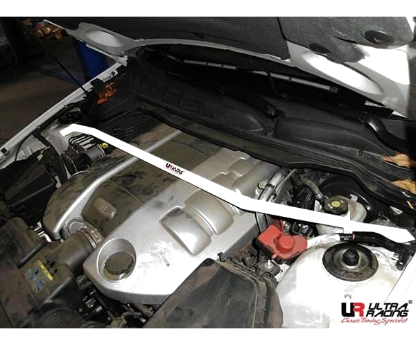 Rozpórka przednia (Front Upper Strut Bar)(2375) Ultra Racing Pontiac G8 6.0 V8 2WD Sedan 08-09