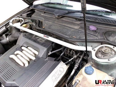 Rozpórka przednia (Front Upper Strut Bar)Ultra Racing Audi A6 C4 96-04 2.6