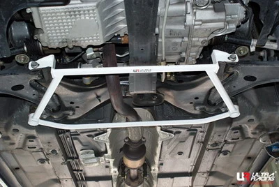 Rozpórka przednia dolna (Front Lower H-Brace) Ultra Racing Chery Eastar 06+