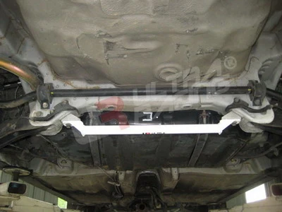 Rozpórka tylna dolna (Rear Lower Bar) 1044 Ultra Racing Honda Integra 94-01 DC2